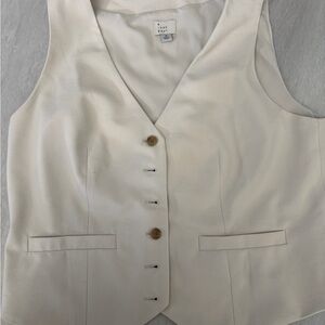Cute Button-Up Vest